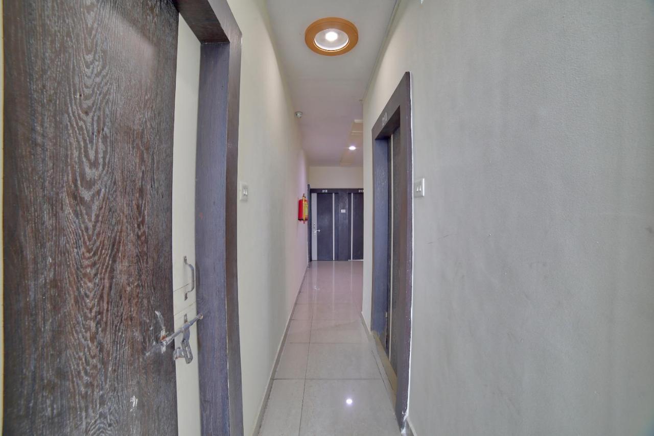 Oyo 35538 Hotel Risha Chandrapur Экстерьер фото
