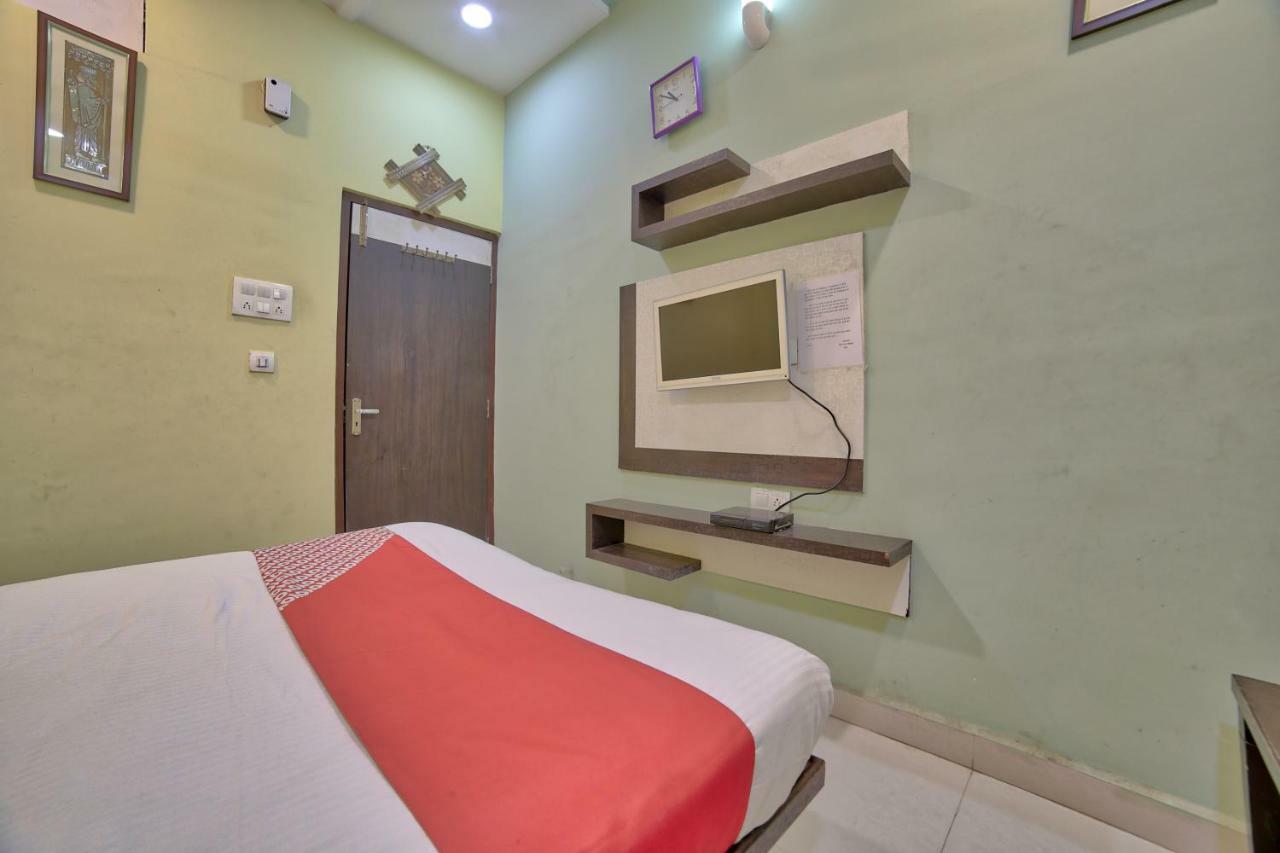 Oyo 35538 Hotel Risha Chandrapur Экстерьер фото