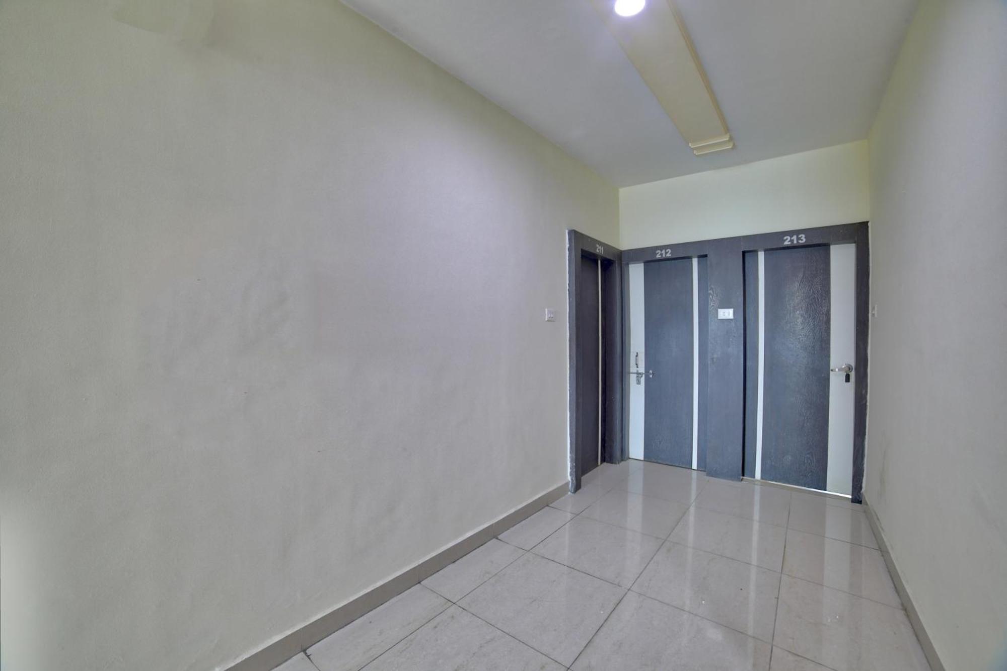 Oyo 35538 Hotel Risha Chandrapur Экстерьер фото