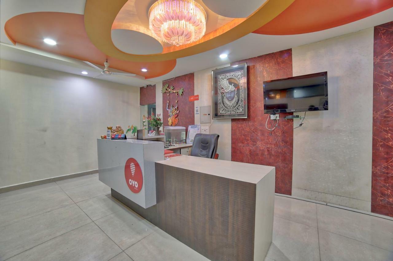 Oyo 35538 Hotel Risha Chandrapur Экстерьер фото