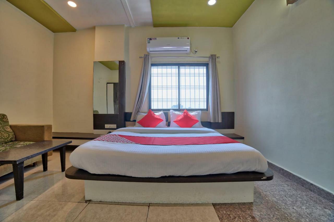 Oyo 35538 Hotel Risha Chandrapur Экстерьер фото