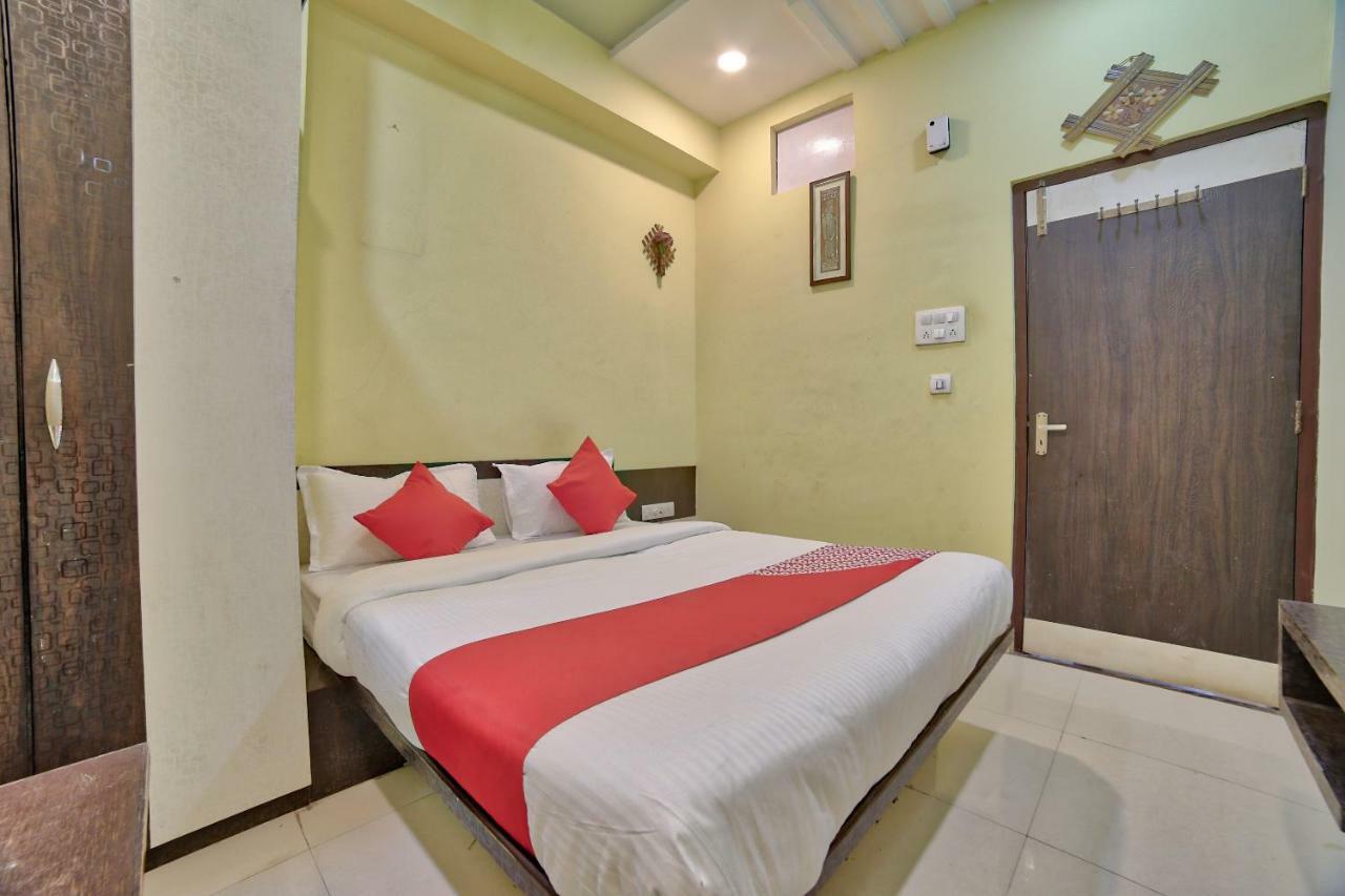 Oyo 35538 Hotel Risha Chandrapur Экстерьер фото