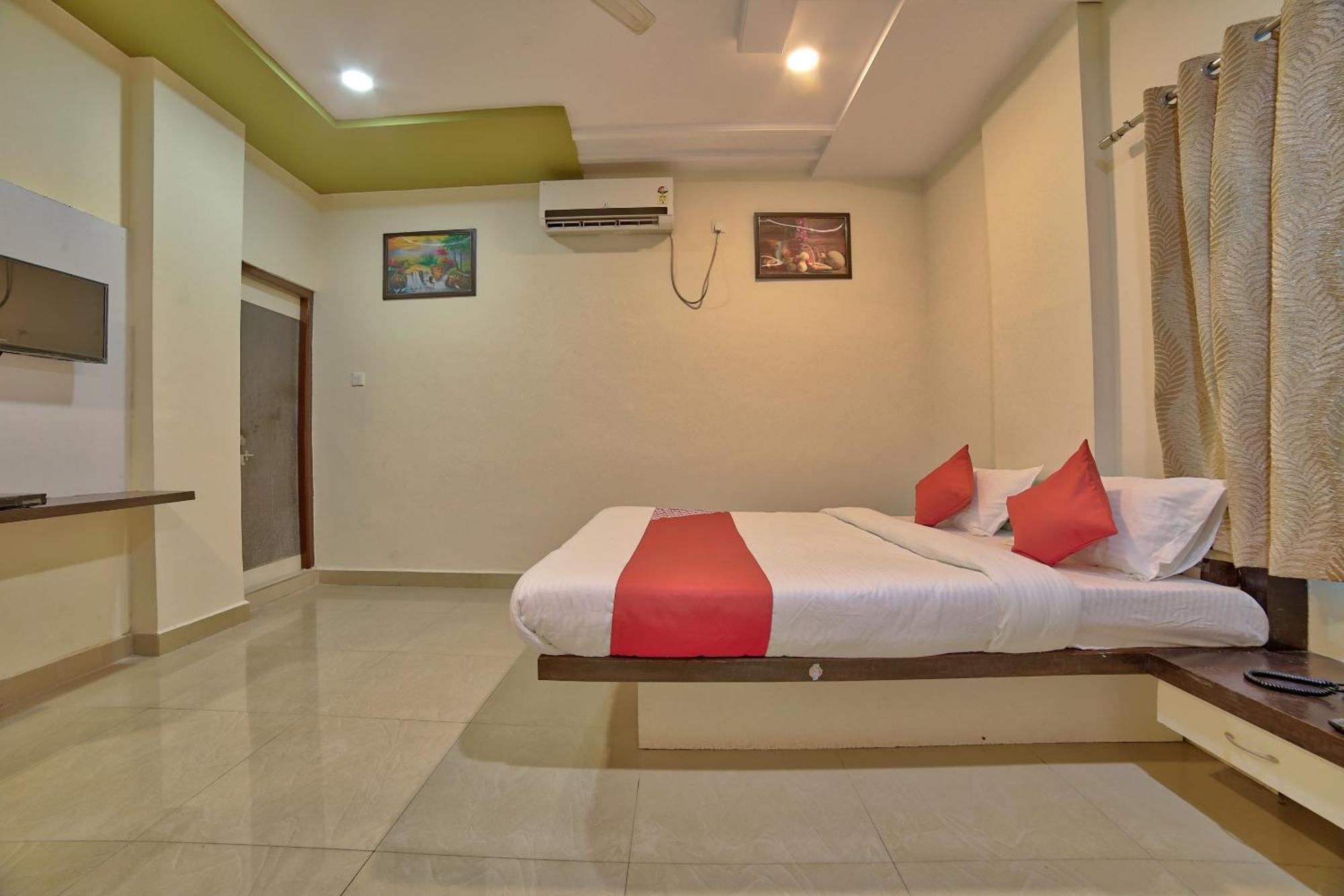 Oyo 35538 Hotel Risha Chandrapur Экстерьер фото