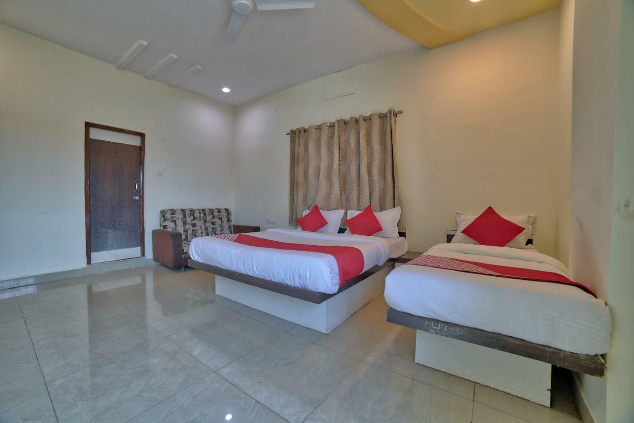 Oyo 35538 Hotel Risha Chandrapur Экстерьер фото
